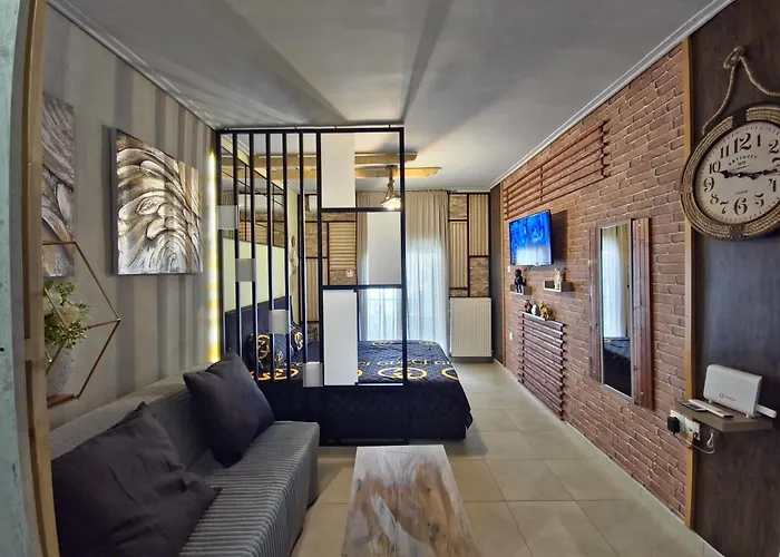 Gpx Clr-street Fashion Apartment Larissa